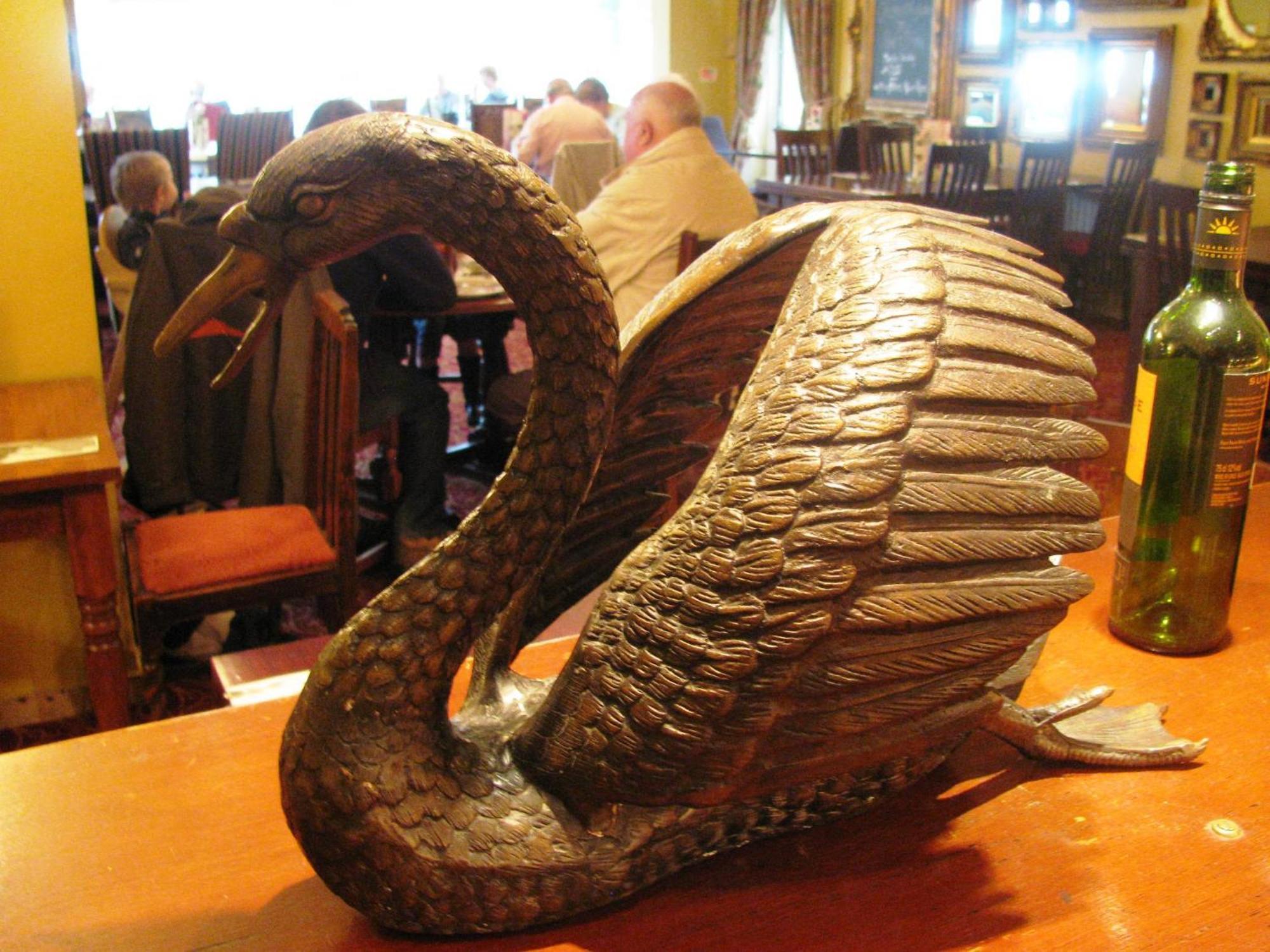 Swan At Forton 新港 外观 照片